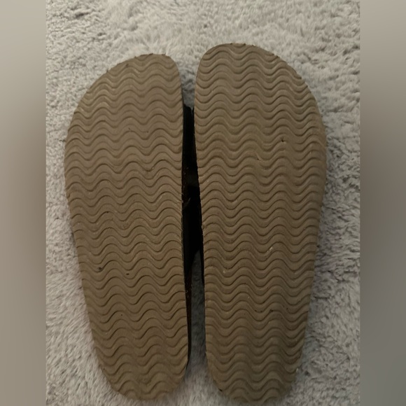 Aerie Sandals 10 - Picture 2 of 2